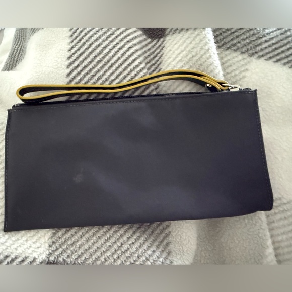 Longchamp Le Pliage Club Flat Wristlet - Picture 4 of 6